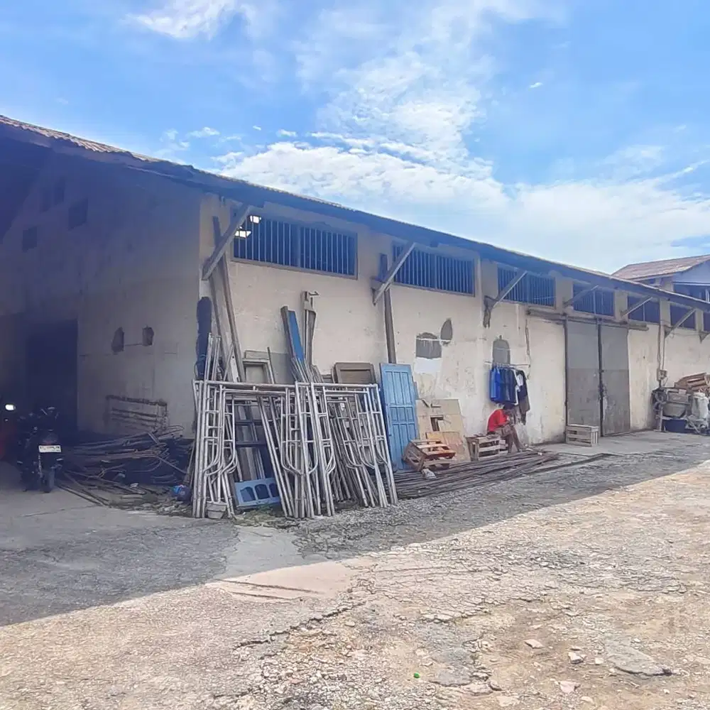 Di sewakan gudang di jl mayjen sutoyo balikpapan