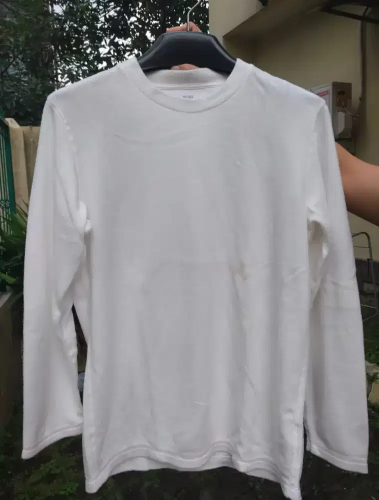 Crewneck uniqlo sweater uniqlo pullover uniqlo sweatshirt uniqlo