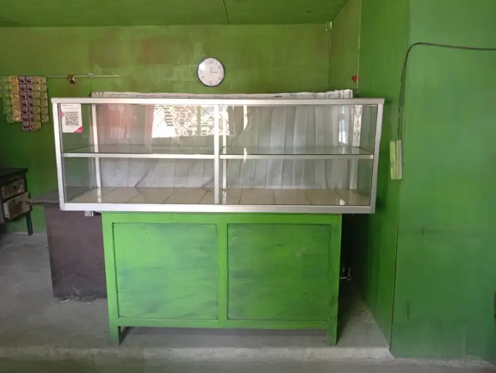 Etalase Kaca Warteg