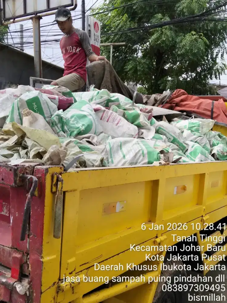 Jasa buang puing dan sampah