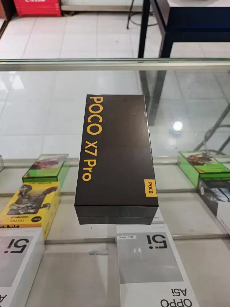 Poco X7 Pro 5G 12/512 Garansi resmi selama 15bln