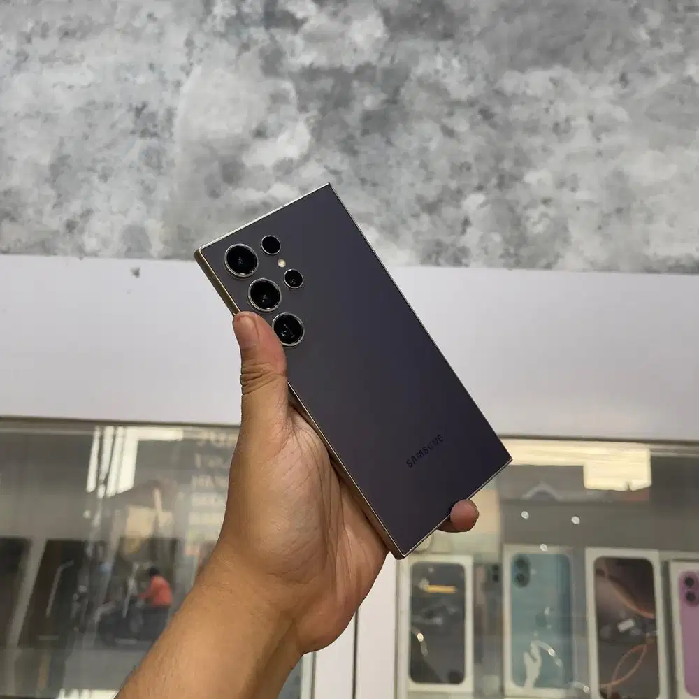 Samsung S24 Ultra 12/256 mulus fullset original. TT juga bisa