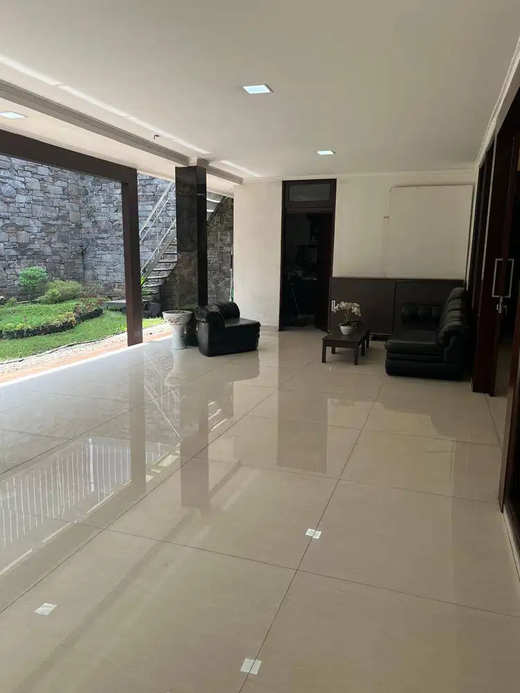 Rumah Besar Idaman Taman Sakura Indah Bandung Mainroad Siap Huni
