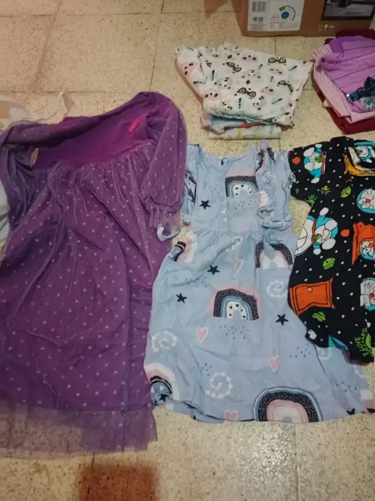 Baju bekas anak 2-3 tahun