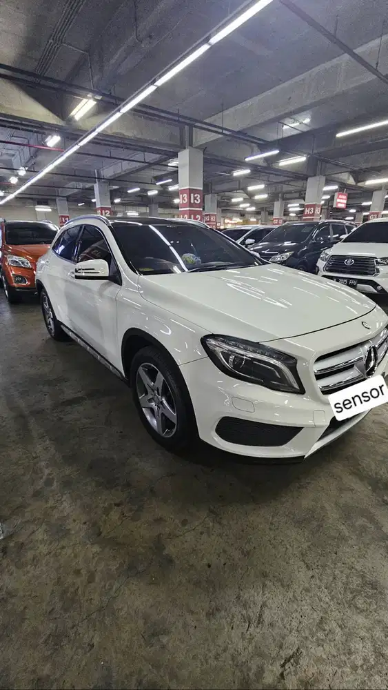 MERCY GLA200 AMG 2016