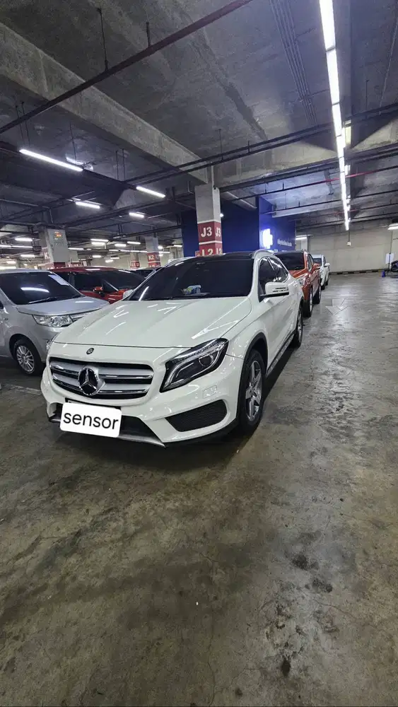 MERCY GLA200 AMG 2016