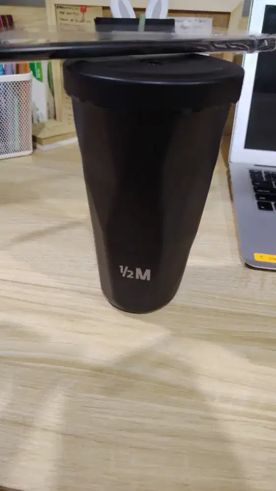 TUMBLER HALF MILLION 1/5M ARAB SAUDI