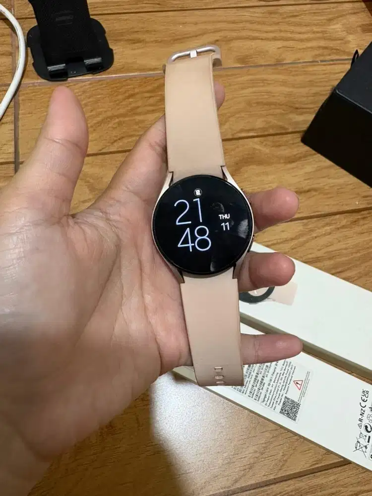 Samsung Galaxy Watch 4 Rose Gold