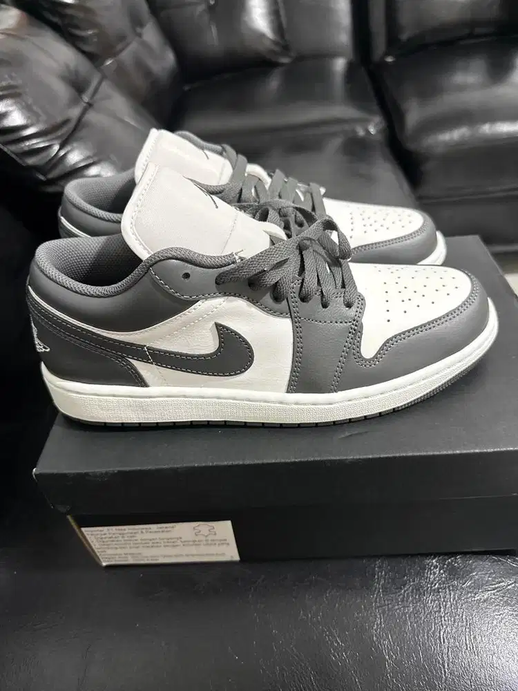 Sepatu Nike Air Jordan 1 Low (New)