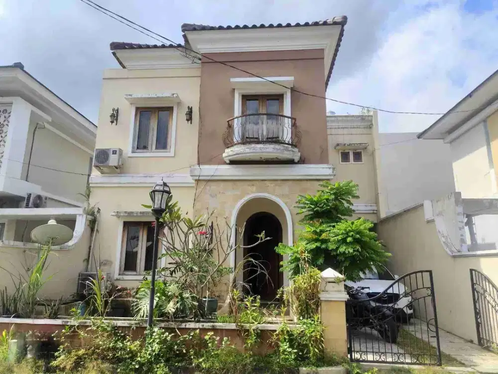 DIJUAL CEPAT RUMAH MEWAH 2LANTAI DALAM PERUMAHAN TURUN HARGA MAGUWOHARJO SLEMAN