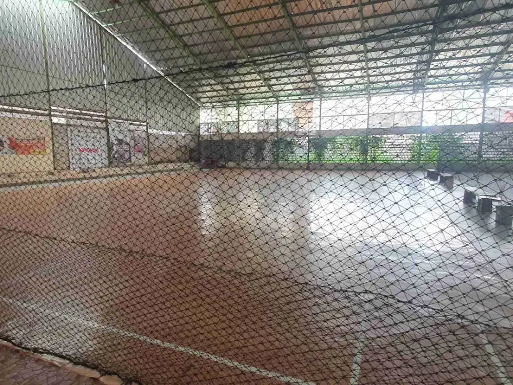 Dijual Gedung olah raga di samping kota wisata cibubur