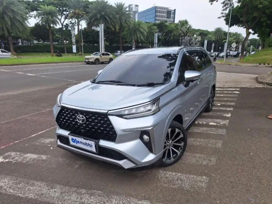 LOW DP Toyota Avanza 1.5 New Veloz Q Bensin-AT 2023 KII