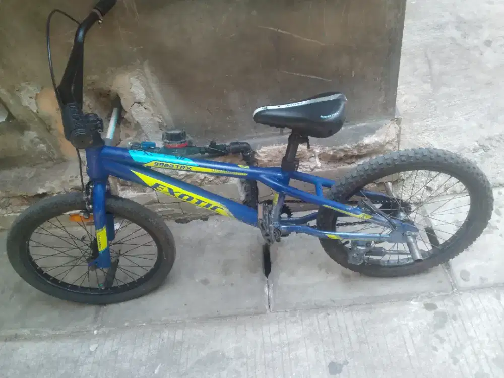 Sepeda bmx uk 20