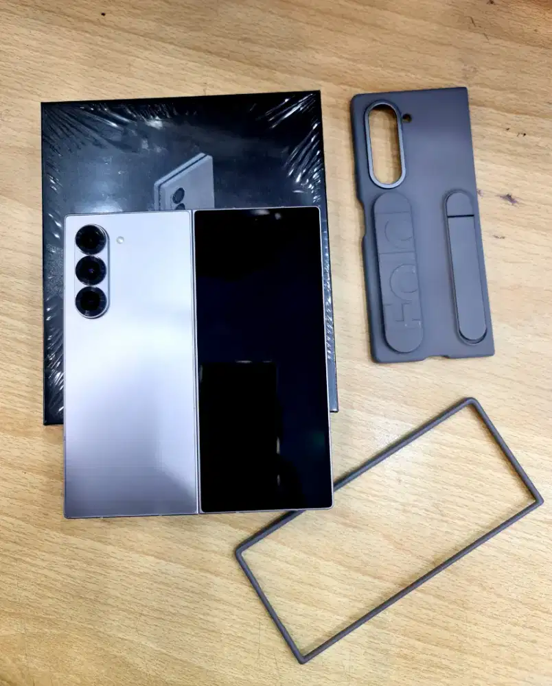 Samsung Galaxy Z Fold 6 12/256GB like New