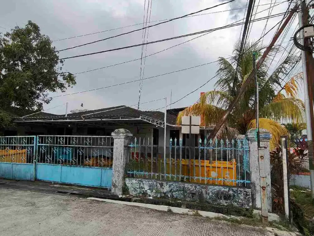 Dijual bangunan kantor dekat BSB Mall daerah strategis