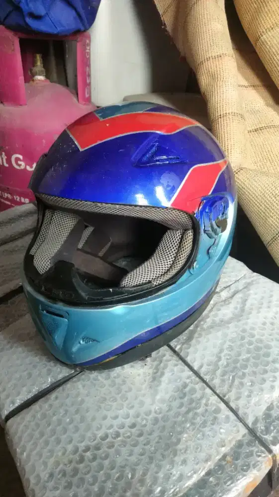 Helm Jual cepat