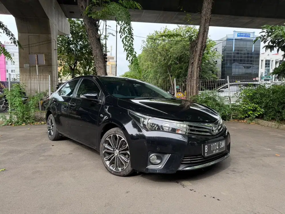 Toyota Corolla Altis 1.8 V 2016 AT