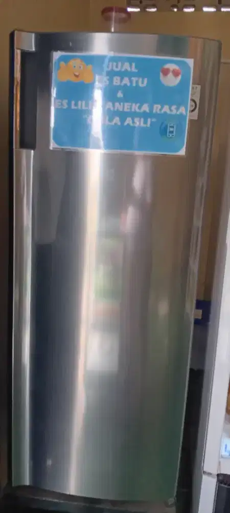 Freezer dan showcase