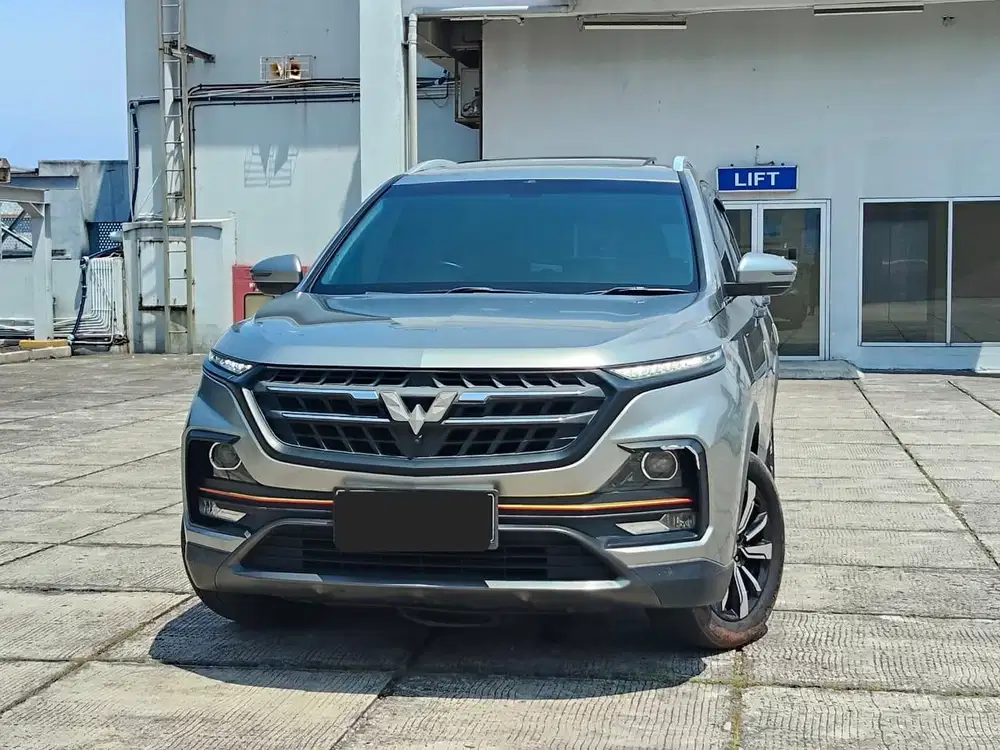 DP 10JT WULING ALMAZ EXCLUSIVE 7 SEATER AT MATIC AUTOMATIC 2021 SILVER