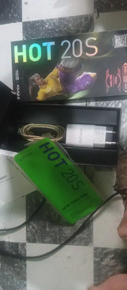 infinix hot20s kelengkapan komlit, lecet pemakaian aj