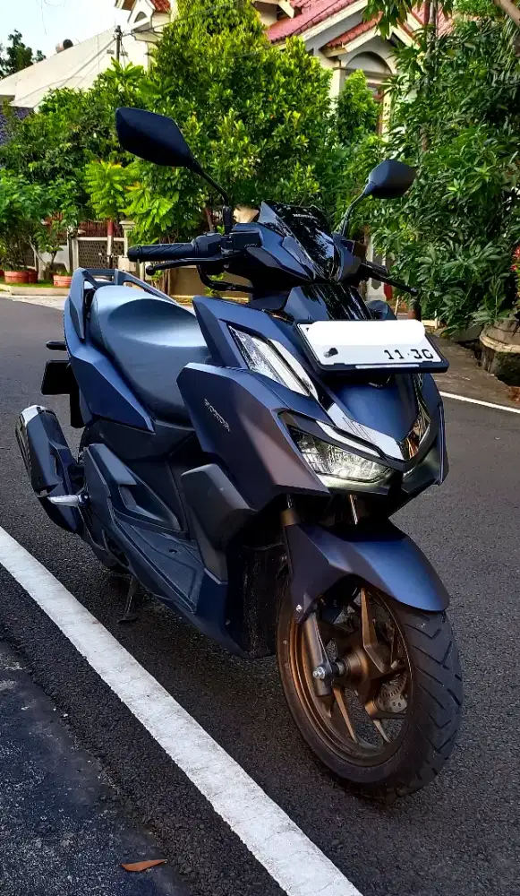 Honda Vario 160 ABS Type Tertinggi NIK 2025 KM 1100 Biru Like New