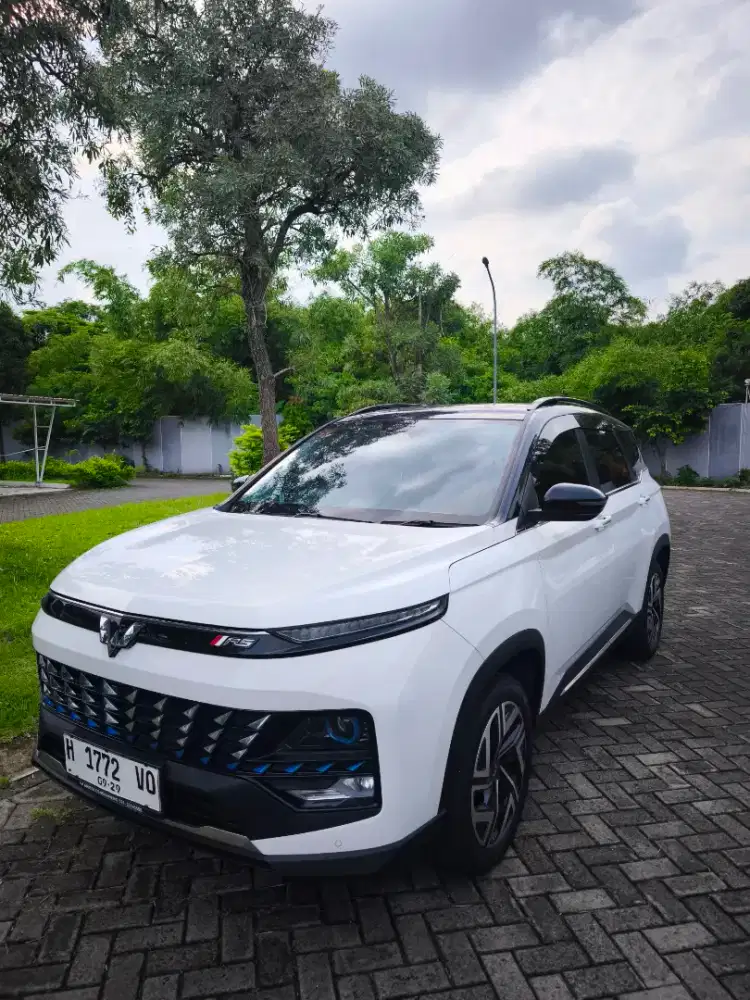 Wuling RS pro Hybrid 2024 Putih - Hitam  ( Cemerlang