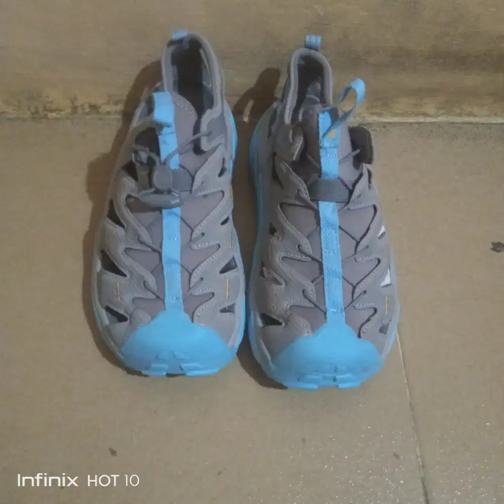 Sepatu sandal Hoka one one size 43