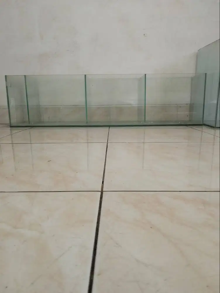 Jual Aquarium 3 sekat ada tempat Filter air Rp. 100.000