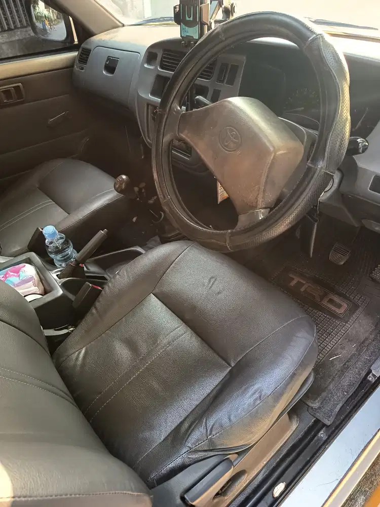 Toyota Kijang 2004 Bensin