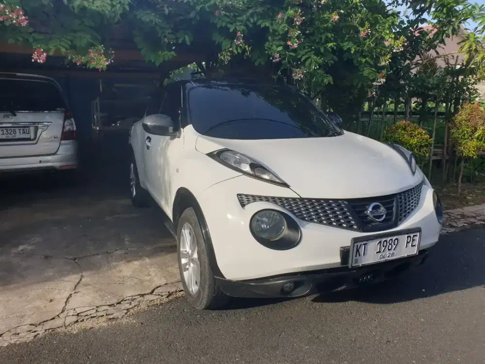 Juke 2013 red interior edition tipe tertinggi RX cvt kunci smart key