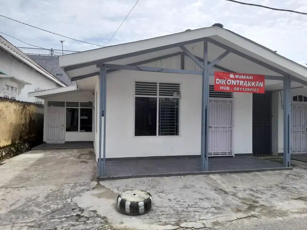 Rumah di Lokasi Strategis