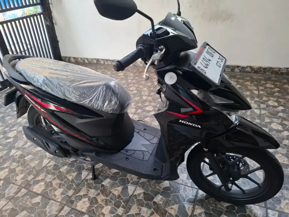 Km2.300 DKI pajak 7/2026, honda beat CBS 110 LED 2025 full Orisinil.