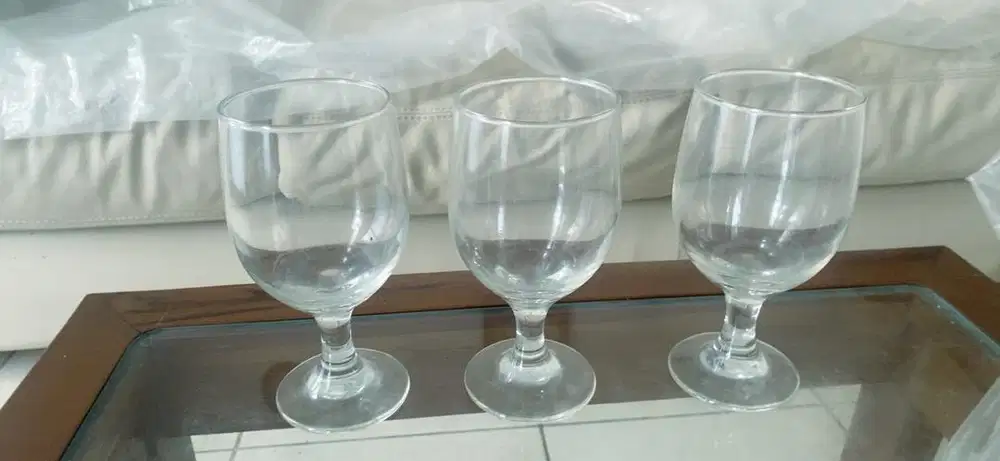 Gelas kristal kaki tinggi ( 3 pcs )