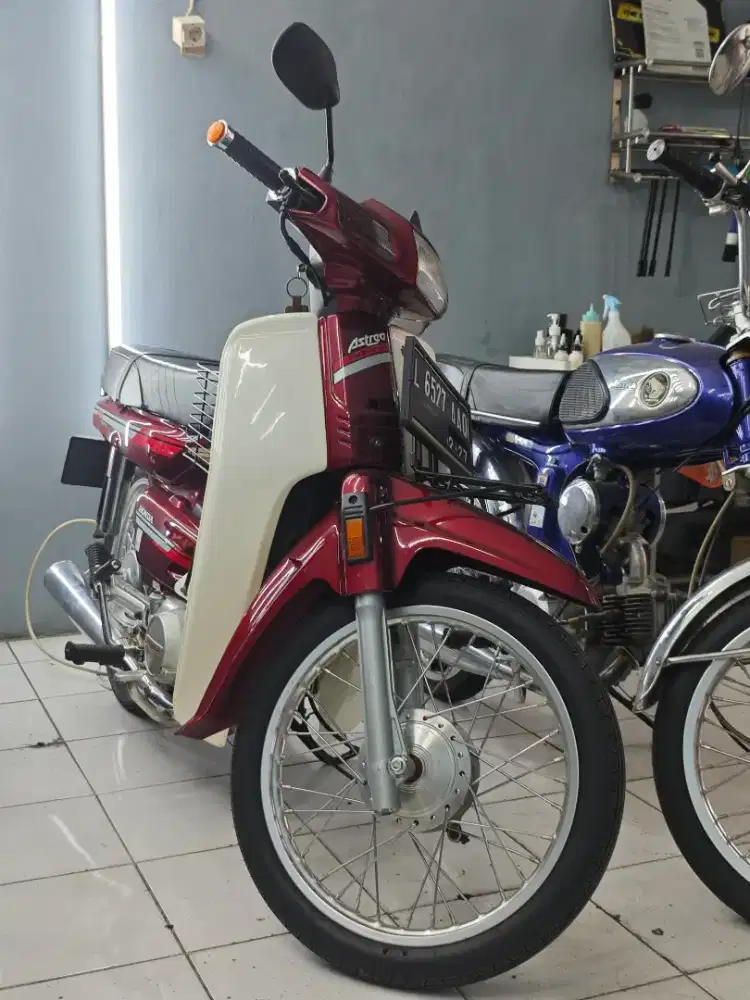 Honda Astrea grand bulus ori