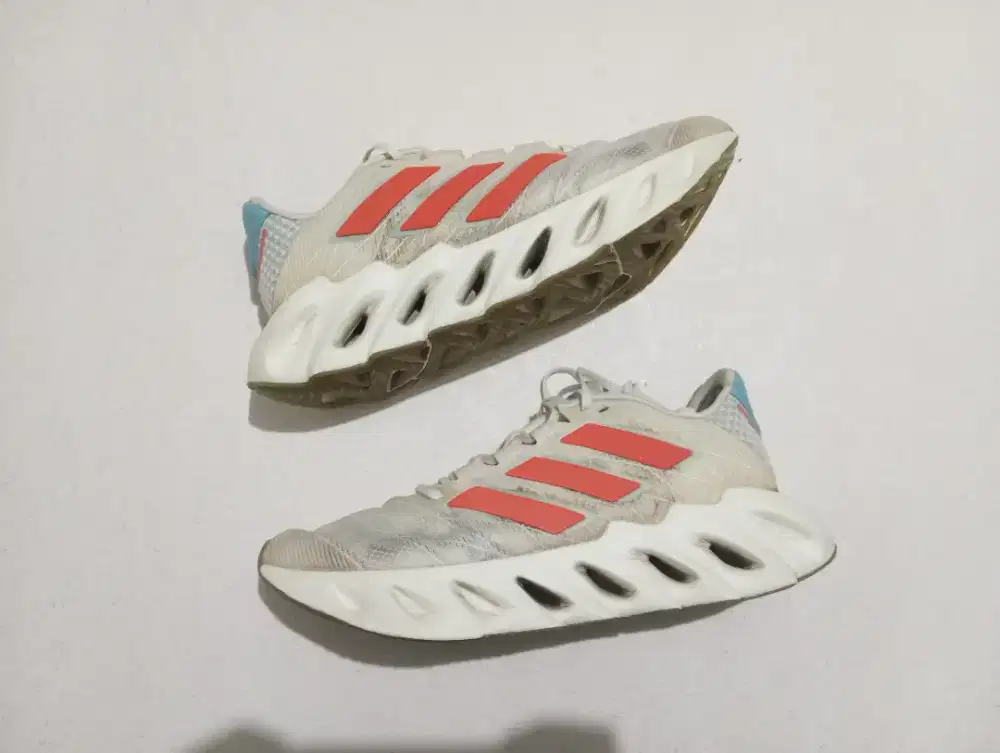 Adidas Sepatu Running