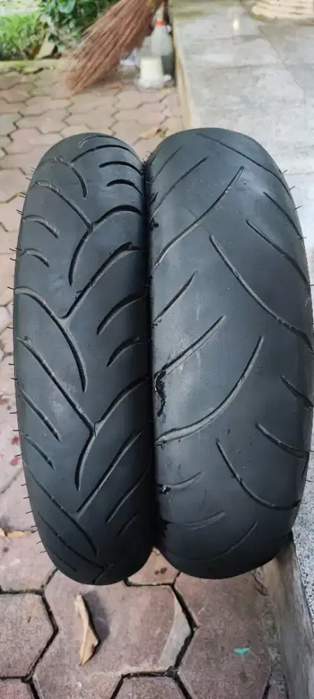 Ban Dunlop Xmax 2023