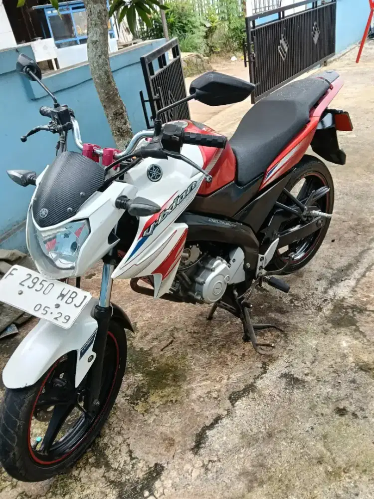 Dijual Vixion 2014