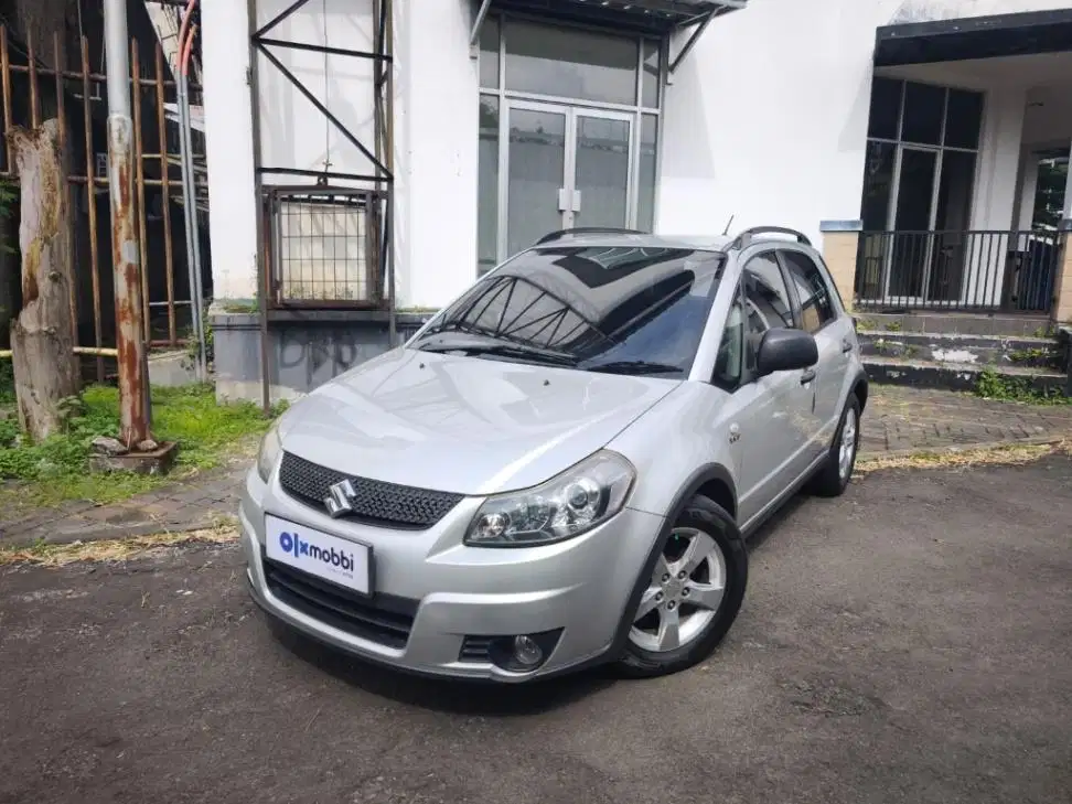 Hot Sale - SUZUKI SX4 1.5 X-OVER BENSIN M/T 2012 ABU