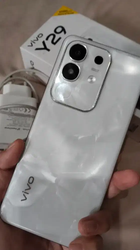 Vivo Y29 6/128GB white/putih