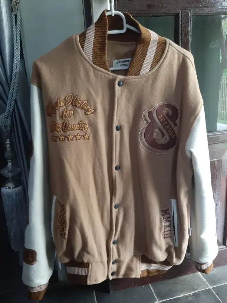 Jaket pria merk ASBHOEL