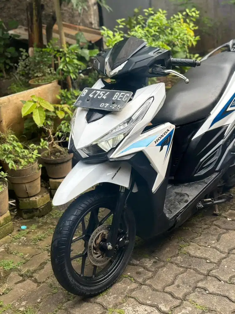 Di jual motor vario125 led old 2015