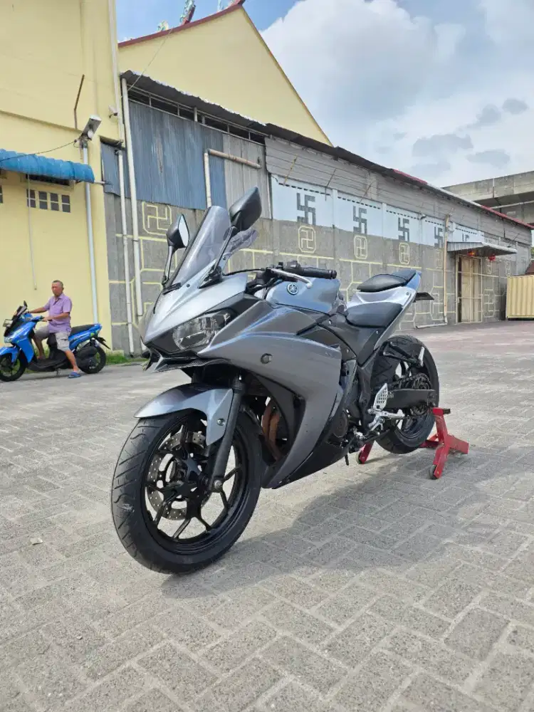 Yamaha R25 Grey 2016