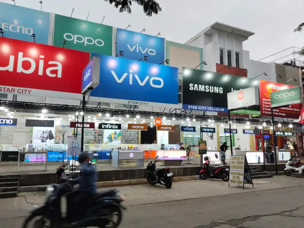 Loker karyawan toko handphone (khusus wanita)