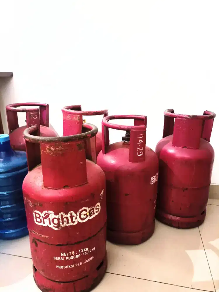 5 Tabung gas 12kg. Siapa cepat dia dapat.