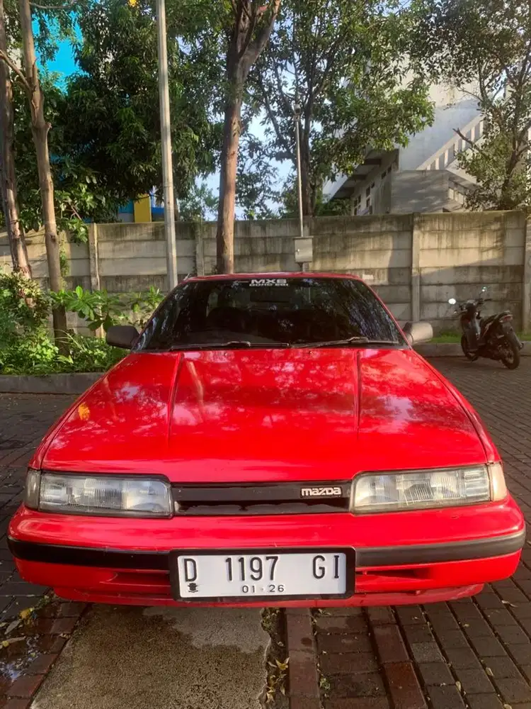 Mazda MX-6 1990