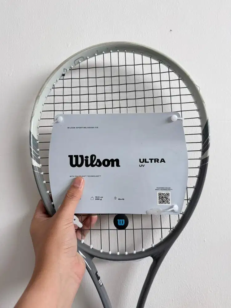 WILSON ULTRA UV TENNIS RACKET