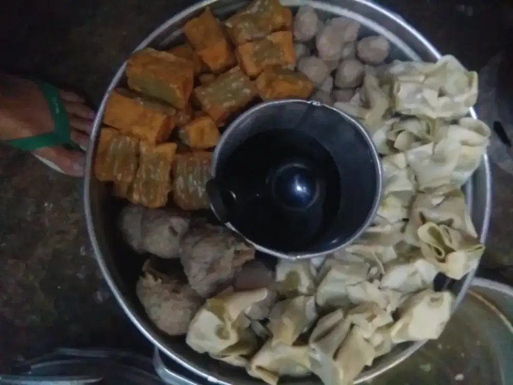Cari yang mau usaha di bidang bakso ,, saya siap jadi pengelola