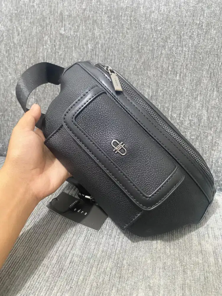 Slingbag merk Pedro original murah