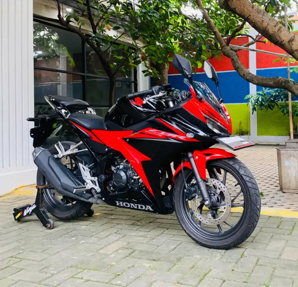 Honda cbr150c 2018 pjk on km 500 perak