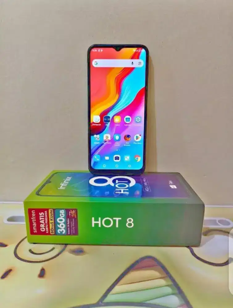 Infinix Hot 8 ram 4/64 4G LTE